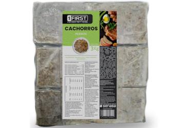 Alimento natural para perritos cachorros.